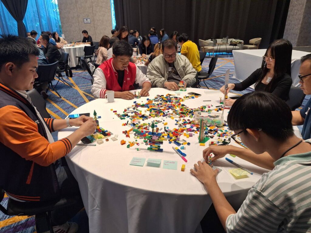 Strategic Leadership with LEGO® SERIOUS PLAY®